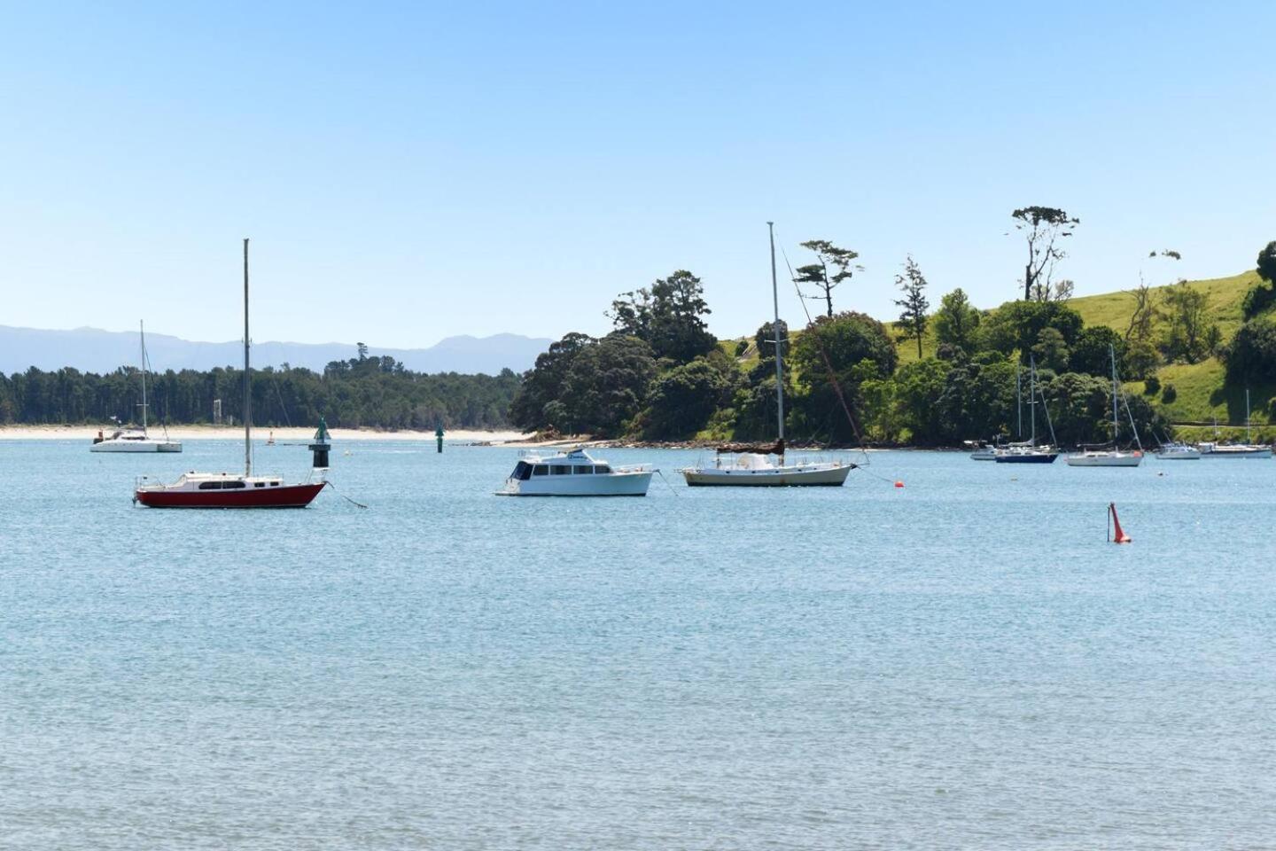 Oceanside Bliss - Absolute Beachfront - Uninterrupted Ocean Views With Pool Mount Maunganui Esterno foto