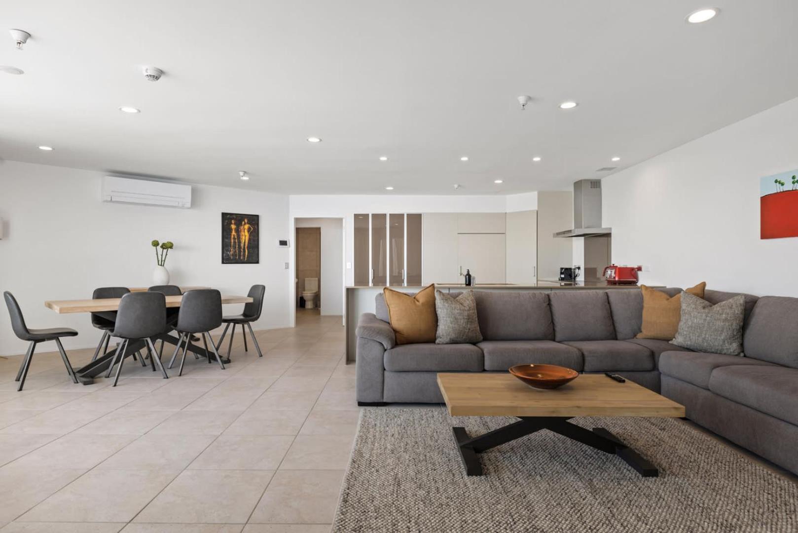 Oceanside Bliss - Absolute Beachfront - Uninterrupted Ocean Views With Pool Mount Maunganui Esterno foto