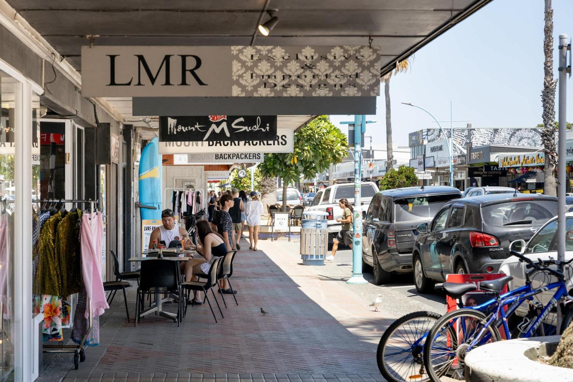 Oceanside Bliss - Absolute Beachfront - Uninterrupted Ocean Views With Pool Mount Maunganui Esterno foto