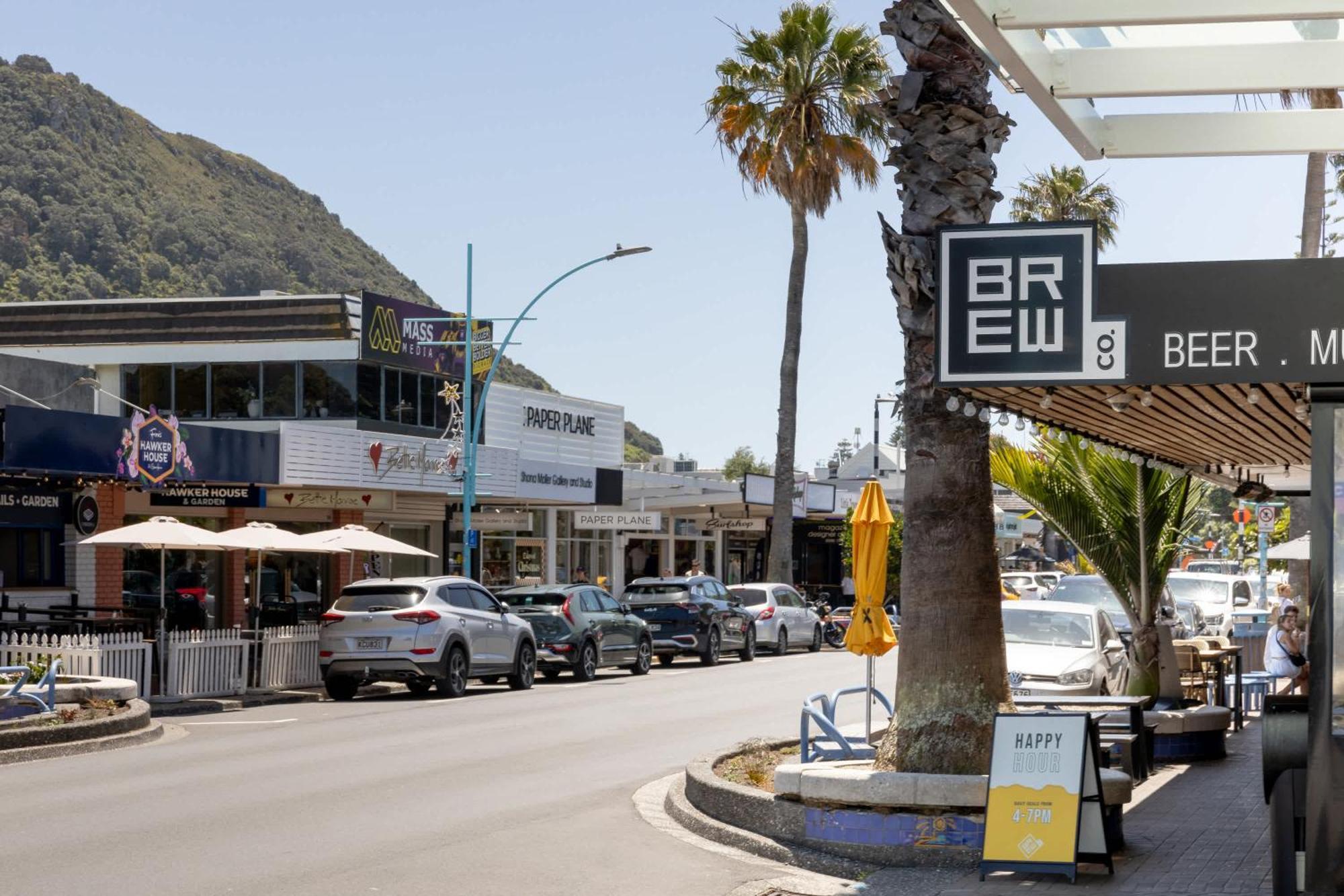Oceanside Bliss - Absolute Beachfront - Uninterrupted Ocean Views With Pool Mount Maunganui Esterno foto